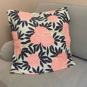 Pair of Caitlin Wilson Design Euro Shams (24x24)